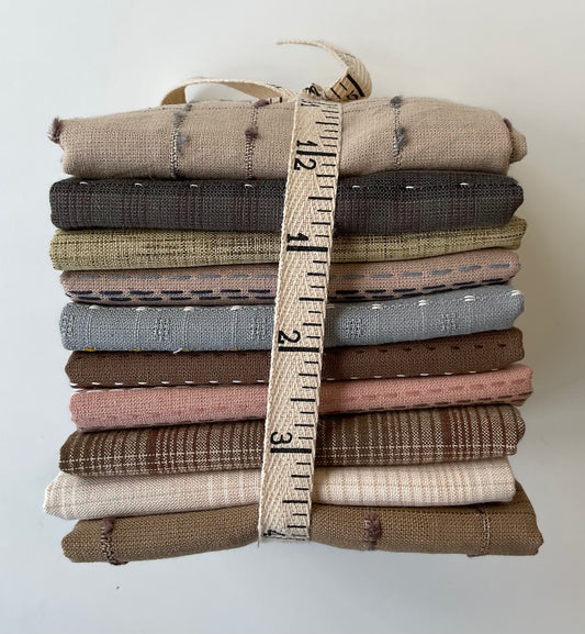 Diamond Textiles Fat Quarter Bundle (10 FQs)