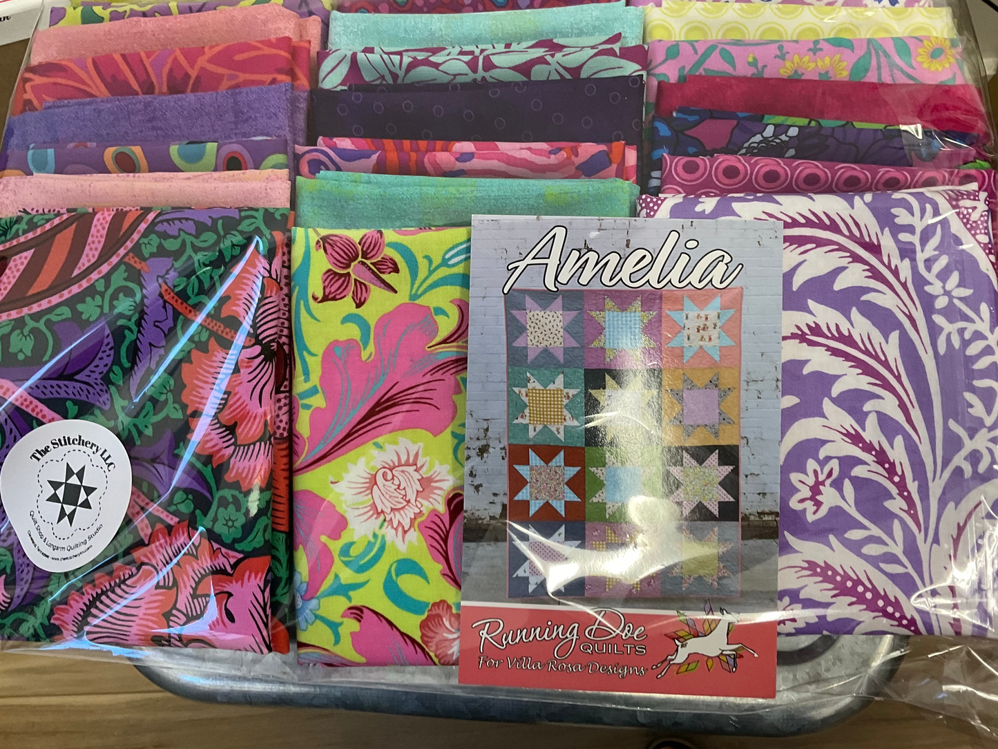 Amelia Quilt Kit - Kaffe Fassett