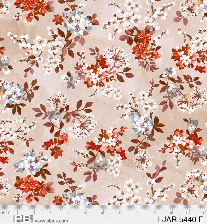 Le Jardin - Tossed Flowers, Ecru/Cream/Light Tan - PER 1/4 YARD