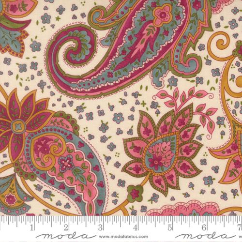 Chelsea Garden - Posh Paisley, Porcelain - PER 1/4 YARD
