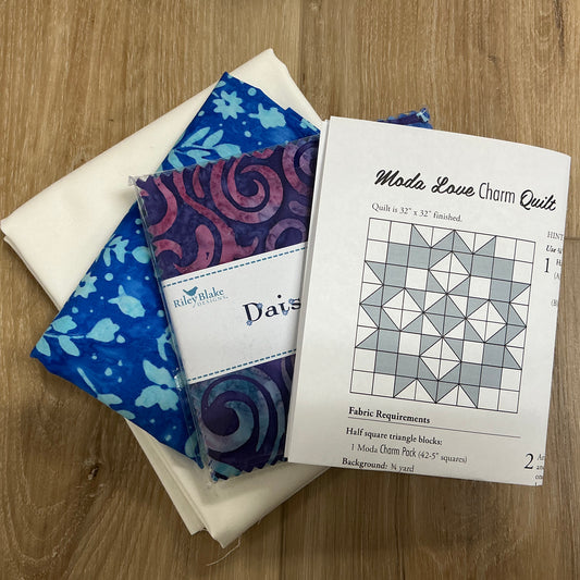 Moda Love Charm Pack Quilt (Daisy Dots Batik)