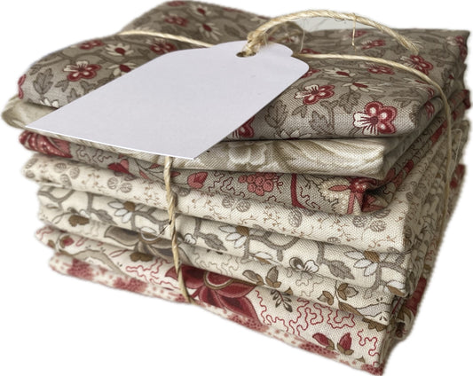 Chateau De Chantilly Fat Quarters (10 FQs)
