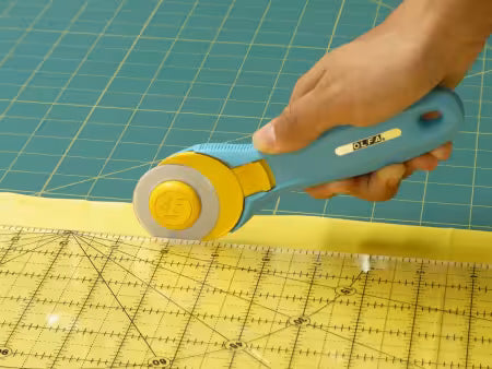 Olfa 45mm Splash Handle Rotary Cutter, Aqua