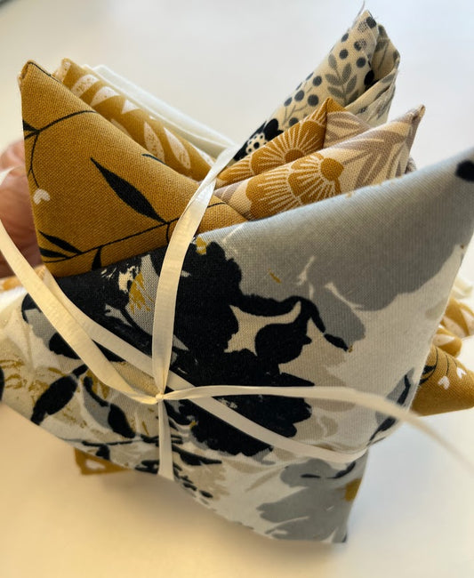 Happy Go Lucky #1 mystery bundle - Arabesque